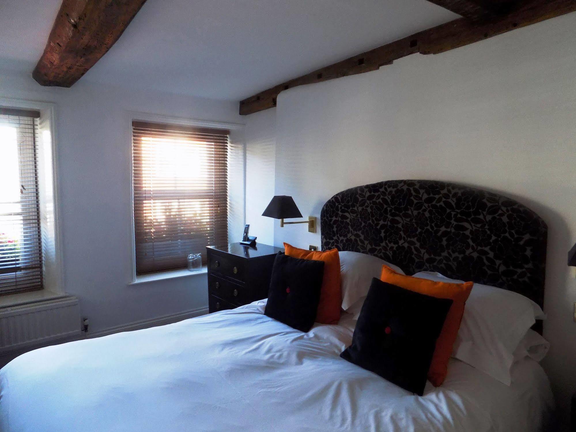 The Angel B&B Chichester Extérieur photo